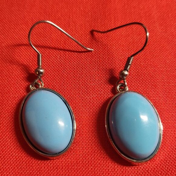 Faux "Sleeping Beauty" Turquoise Acrylic Cabochon Dangle Earrings - Picture 2 of 7